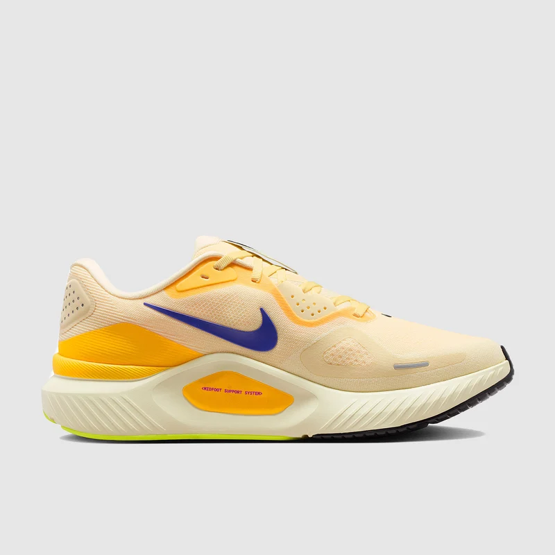 Nike Structure 26