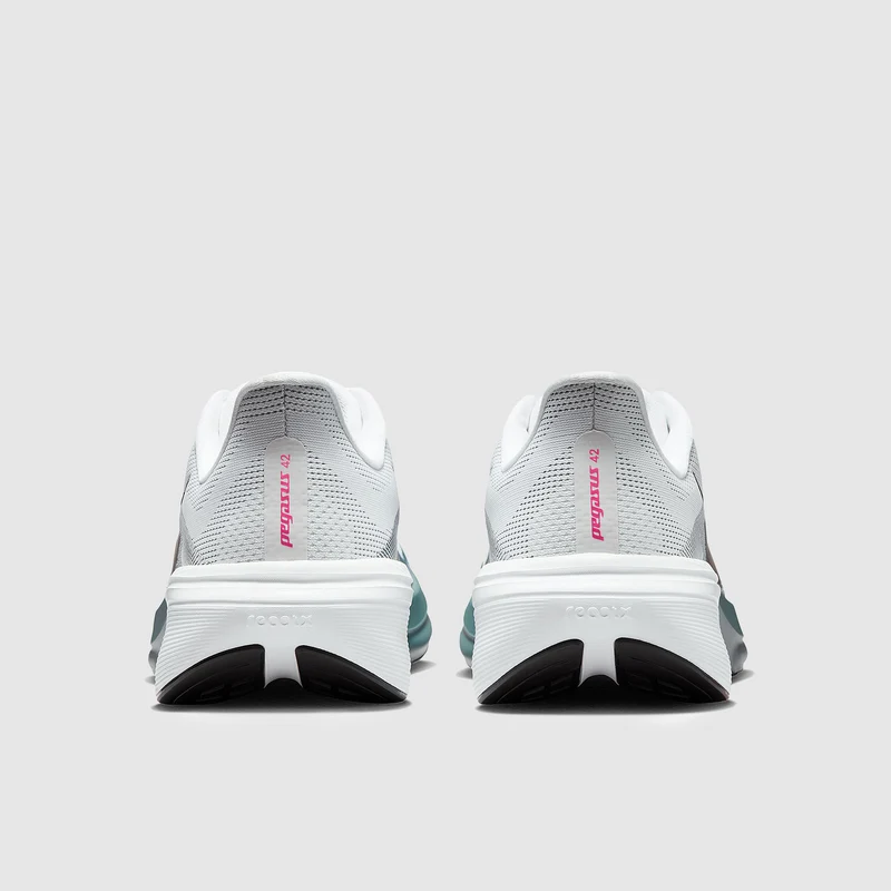 Nike Air Zoom Pegasus 42