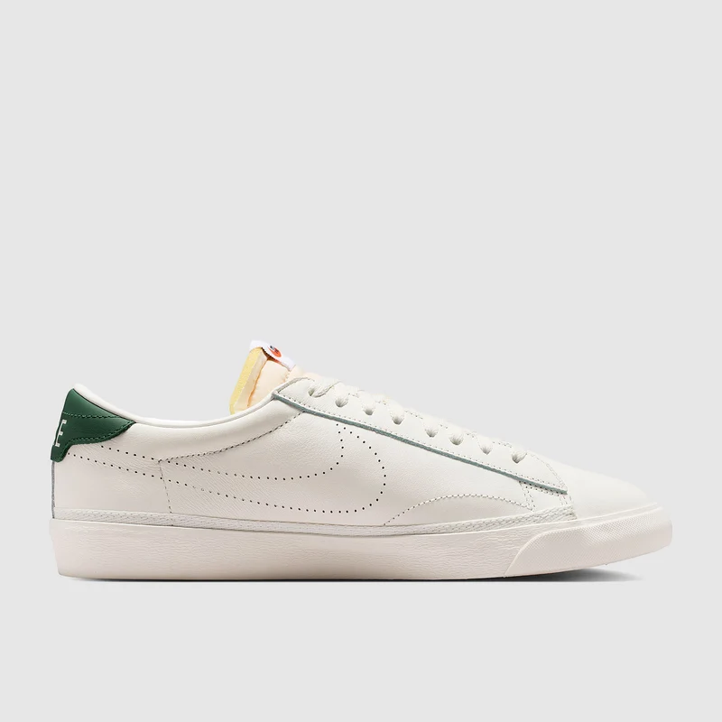 Nike Sportswear Tennis Classic AC