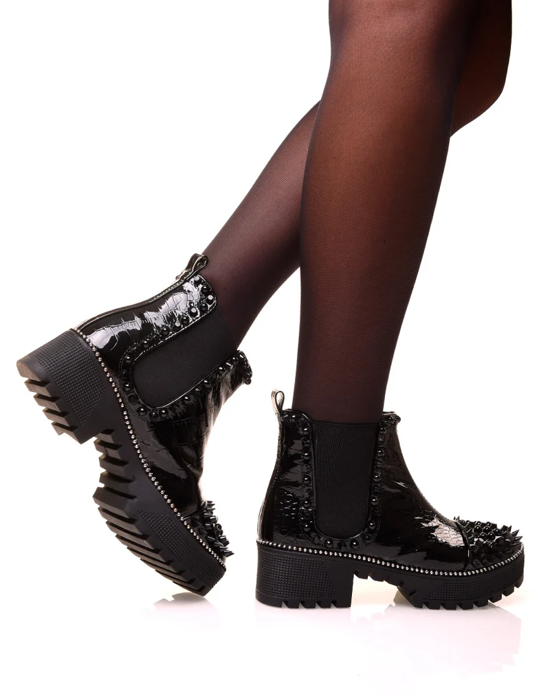 Bottines noires vernis effet croco à clous