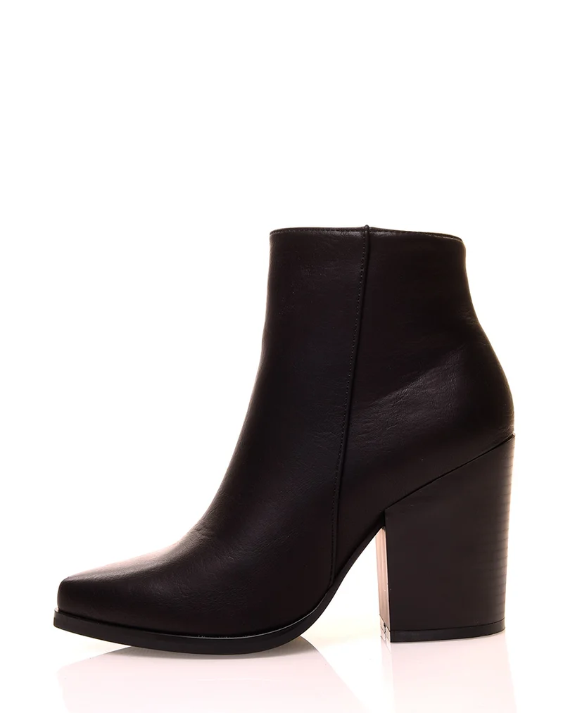 Bottines noires à talon carré et à bout pointu