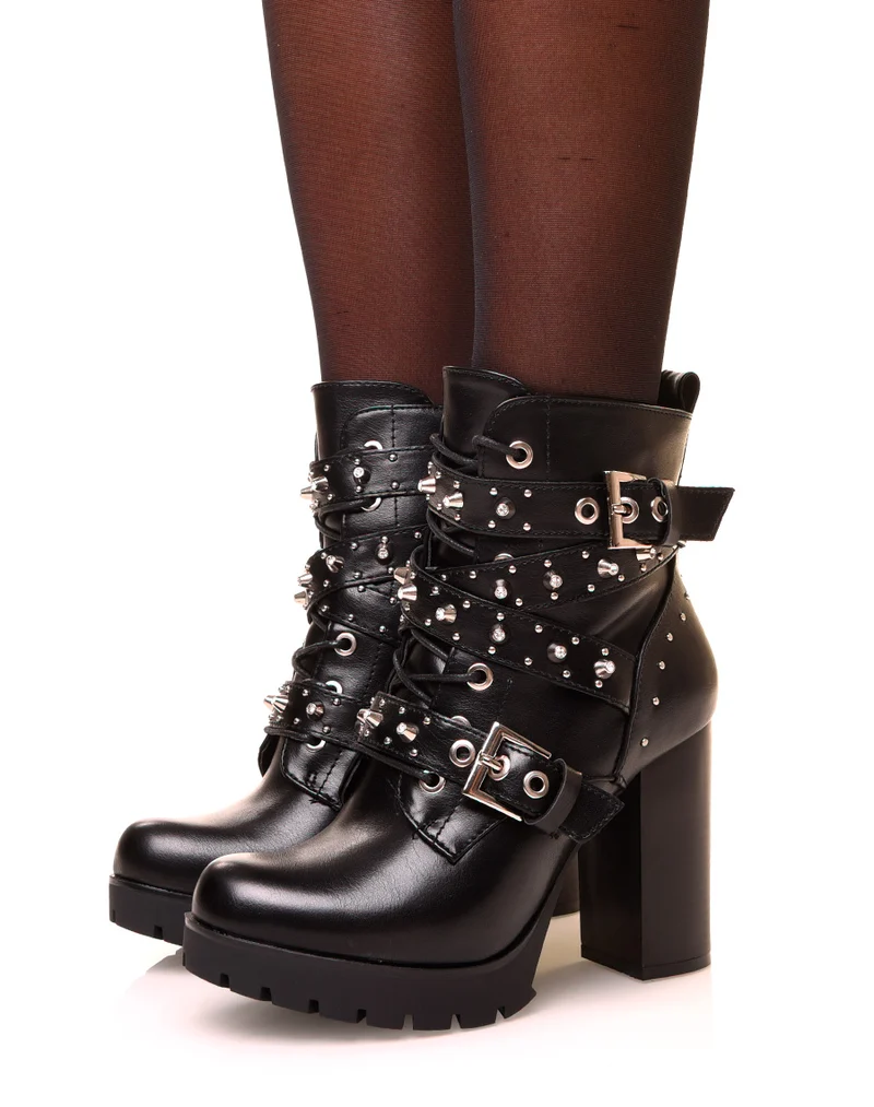 Bottines noires à lanières cloutées à talons