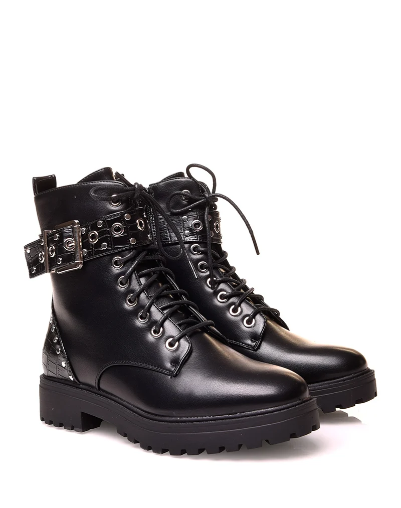 Bottines noires montantes à clous