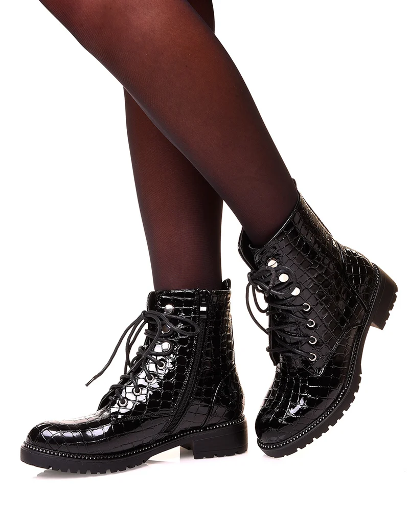 Bottines montantes noires vernies à effet croco