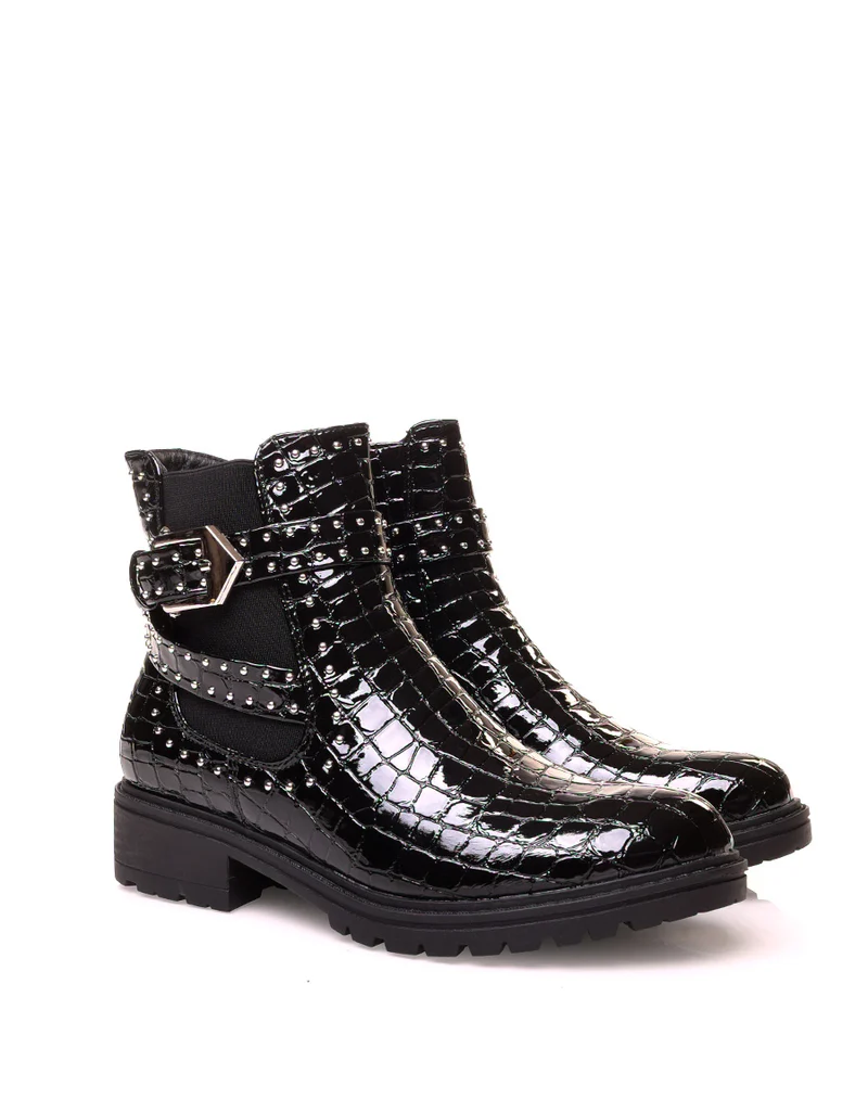 Bottines vernis noires effet croco à sangles cloutées