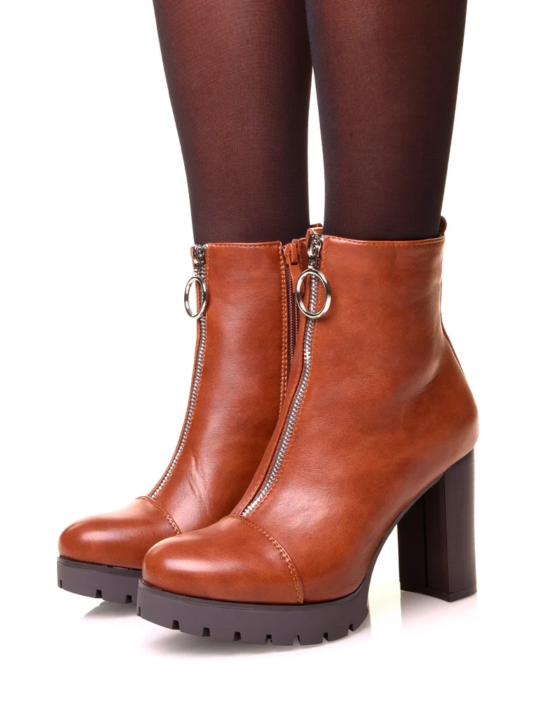 Bottines à talon camel zippé à l’avant