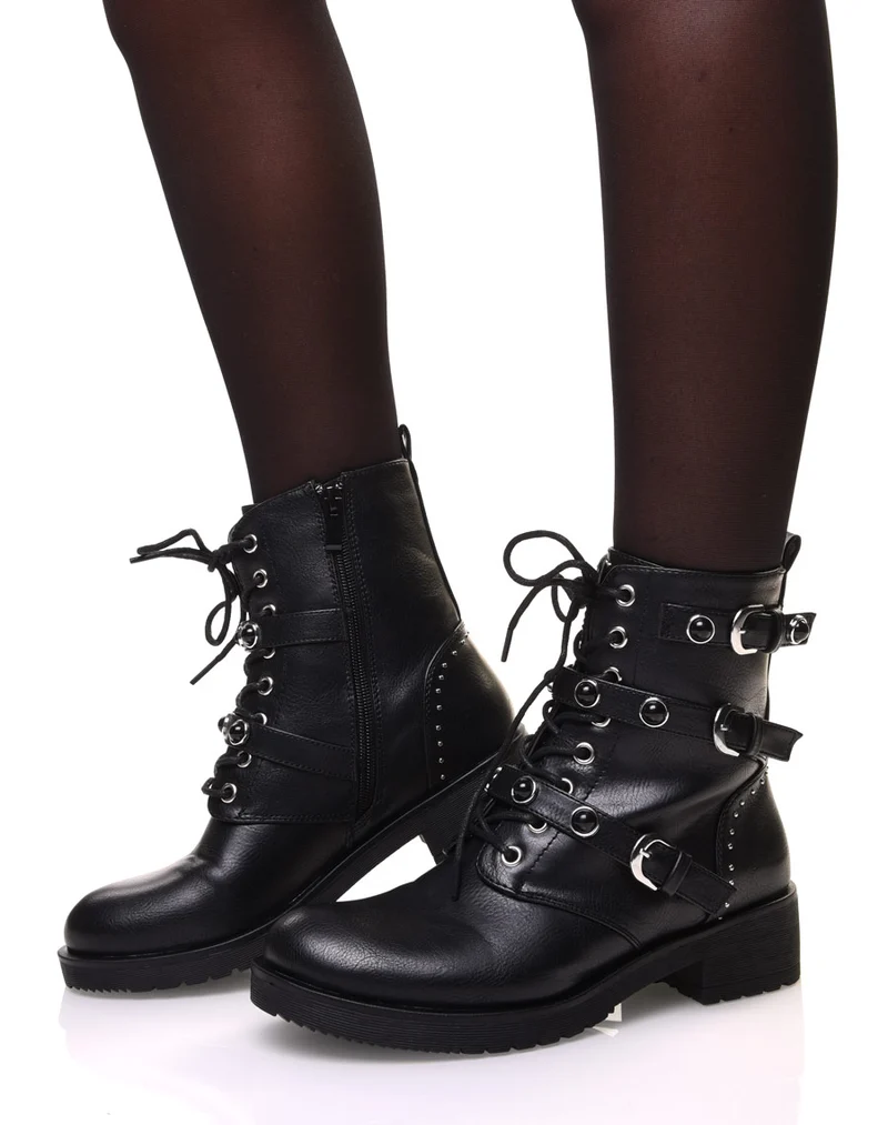 Bottines à lacets et sangles à détails clous