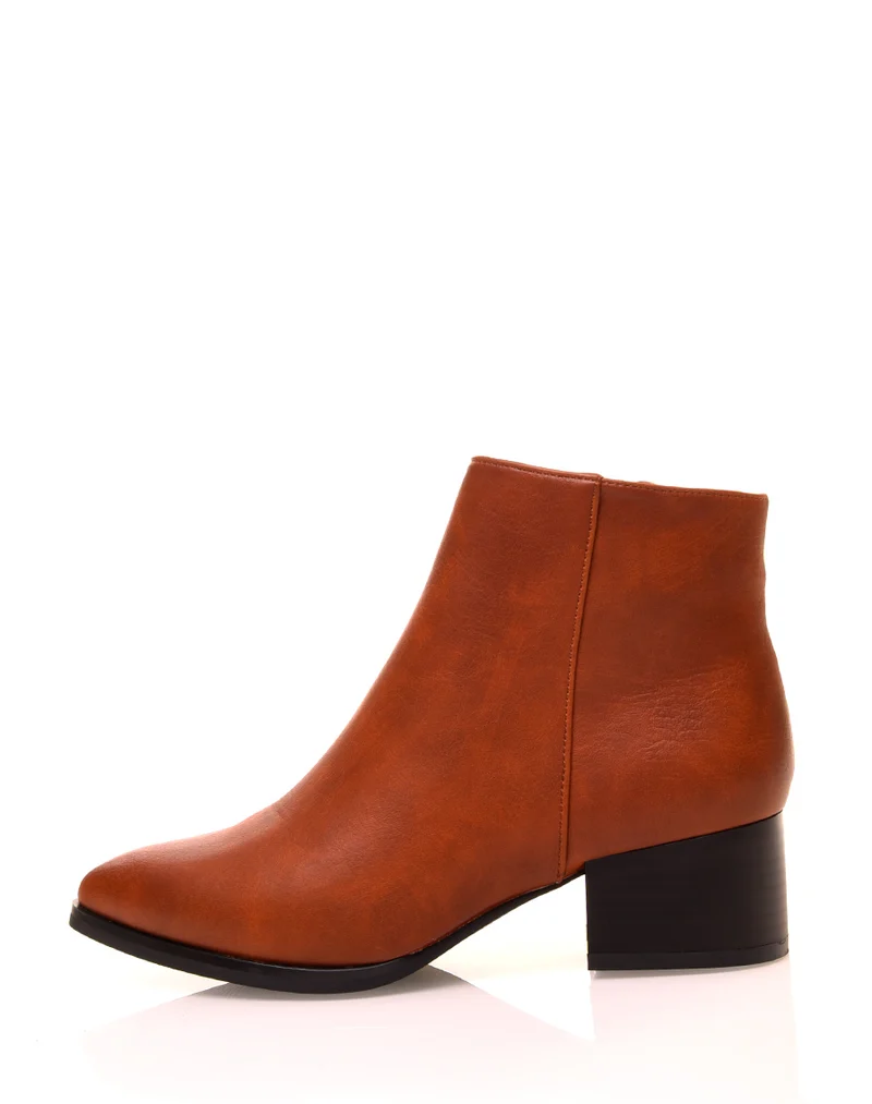 Bottines camel à talons carré et bouts pointus