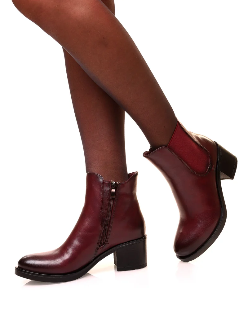 Bottines à talons carrés bordeaux