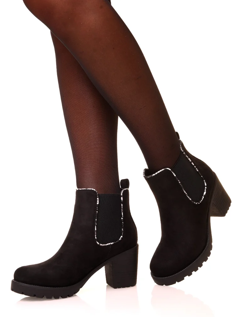 Bottines noires en suédine à petit talon