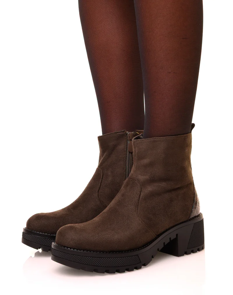 Bottines kaki en suédine à talon épais