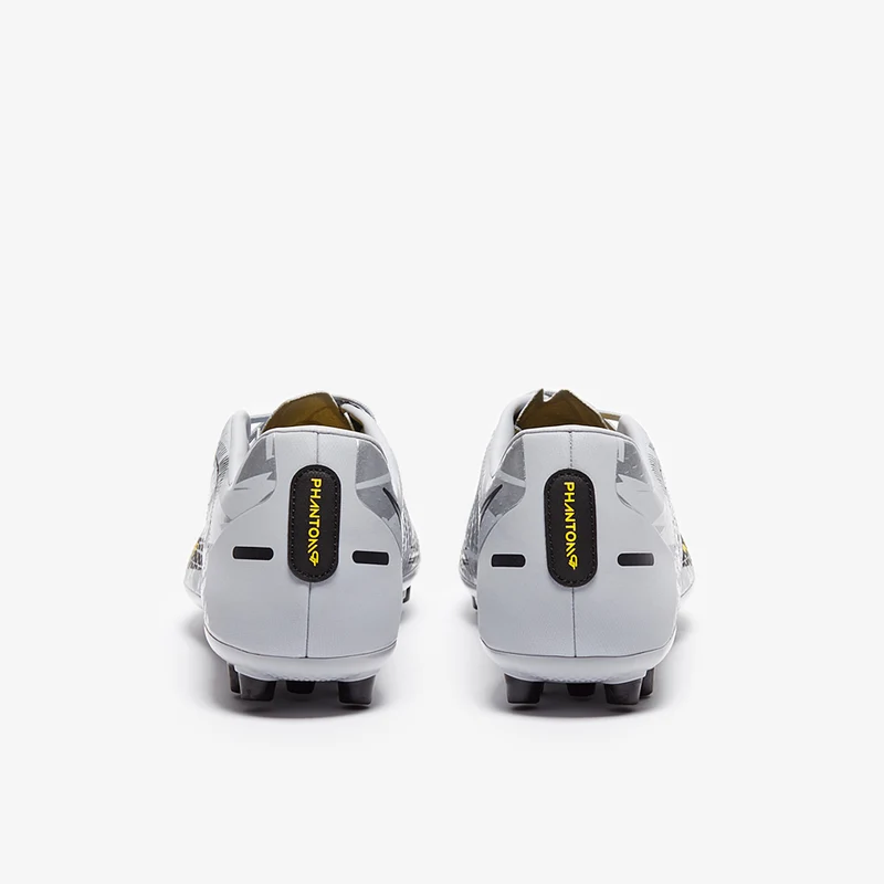 Chaussure de football à crampons pour terrain synthétique Ni