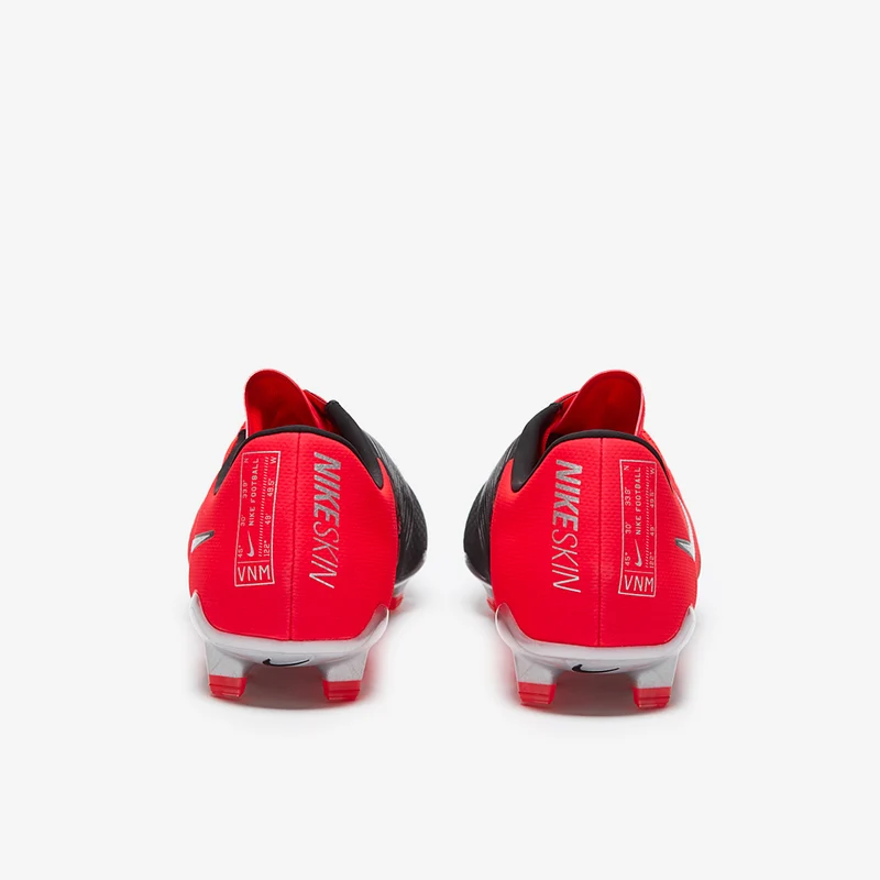 Chaussure de football à crampons pour terrain sec Nike Phant