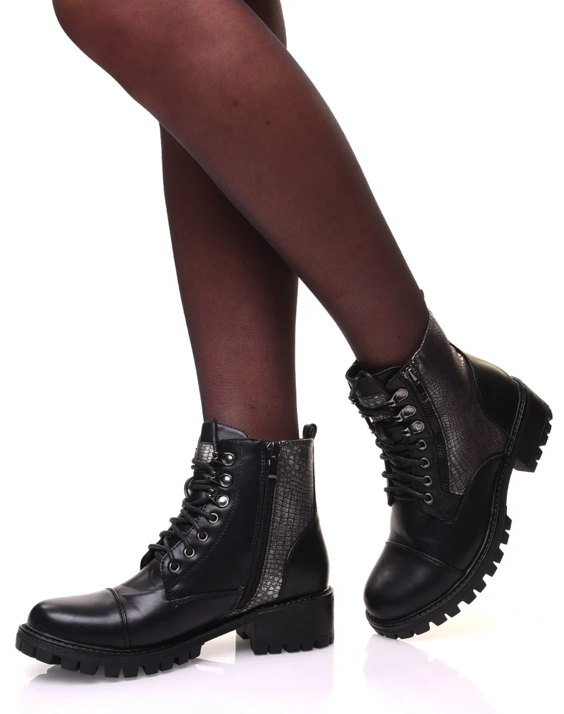 Bottines montantes noires à lacets et effet croco argenté