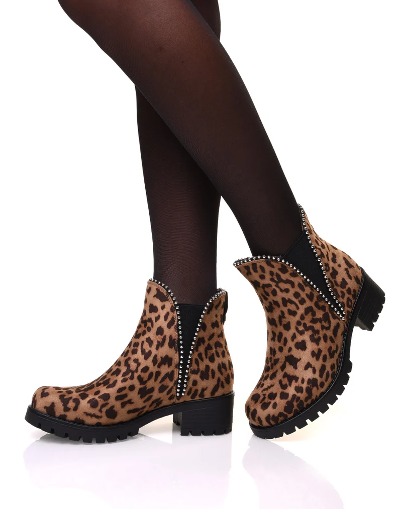 Chelsea boots semelles crantées léopard à clous ronds