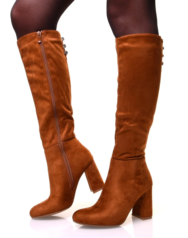 Bottes à talon en suédine camel