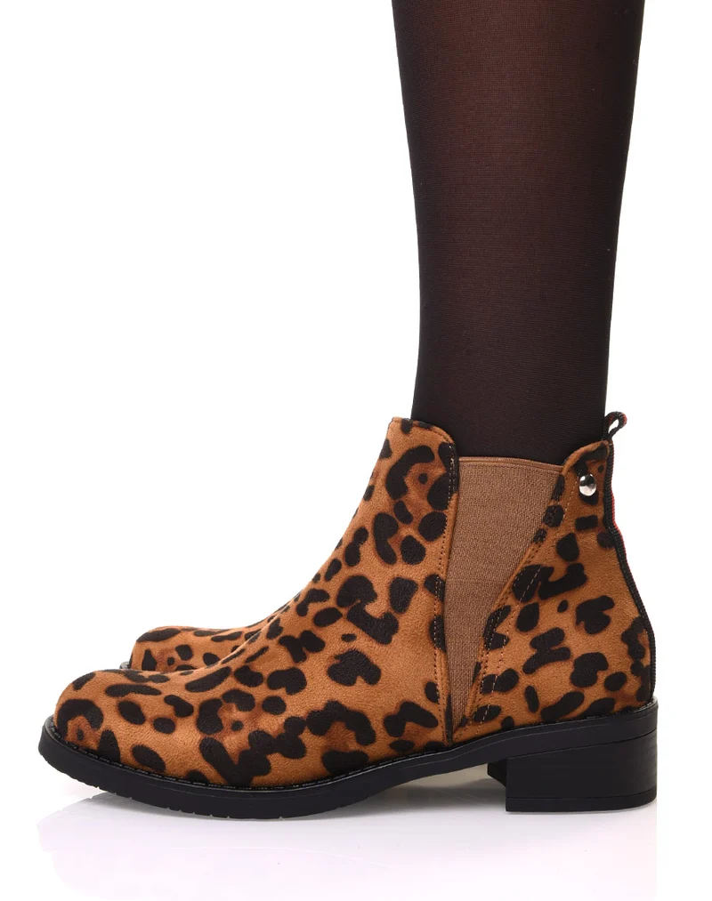 Bottines léopard avec élastique bicolore à l’arrière