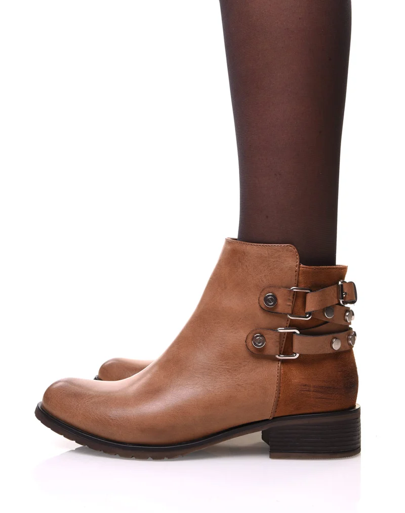 Bottines camelles bi matières à sangle cloutée