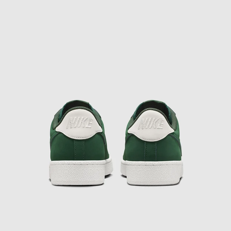 Nike Sportswear Tennis Classic AC