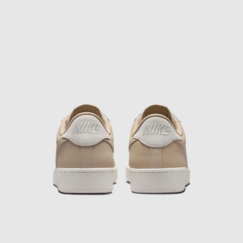 Nike Sportswear Tennis Classic AC