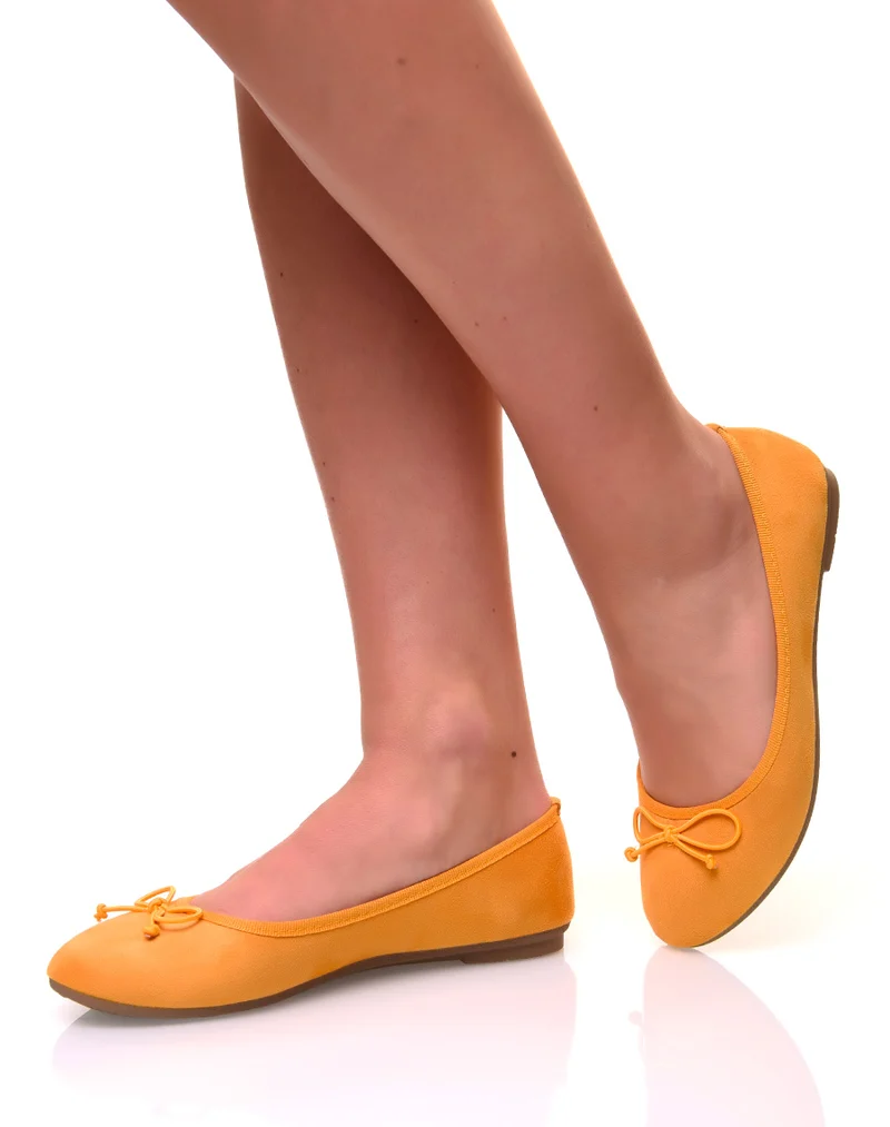 Ballerines jaunes en suédine à petits noeuds