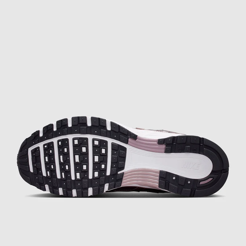 Nike Sportswear Womens P-6000