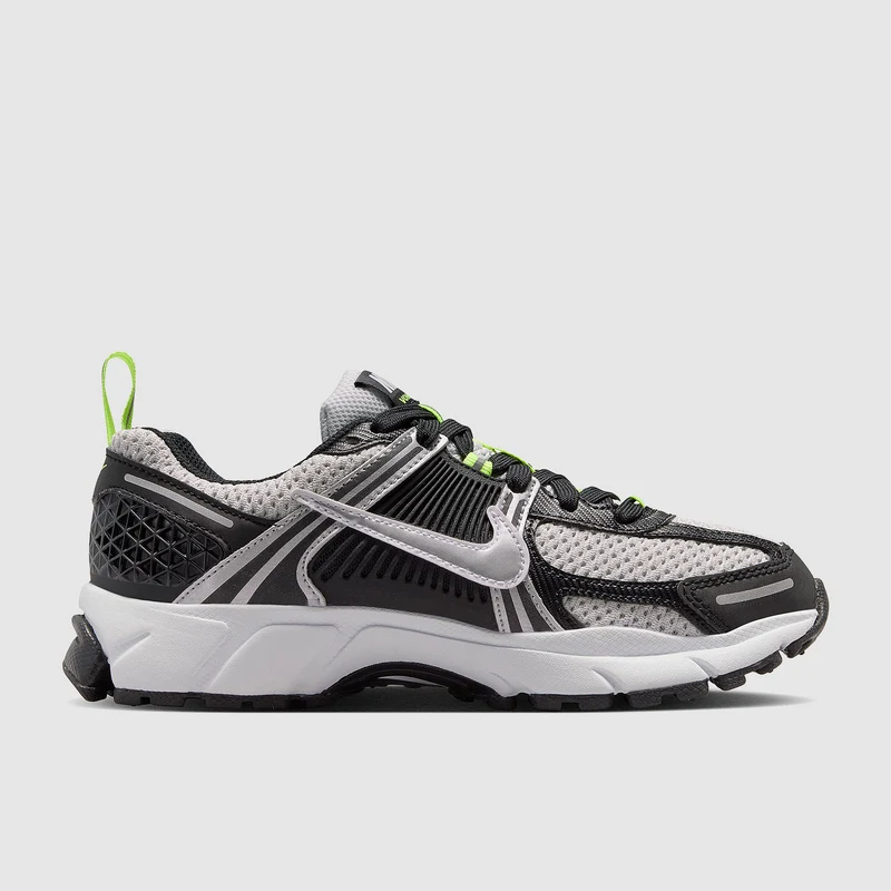 Nike Sportswear Older Kids Vomero 5 (GS)