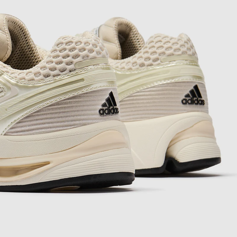 adidas Originals Adistar Control 5