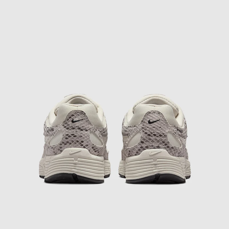 Nike Sportswear P-6000 SE pour Femme