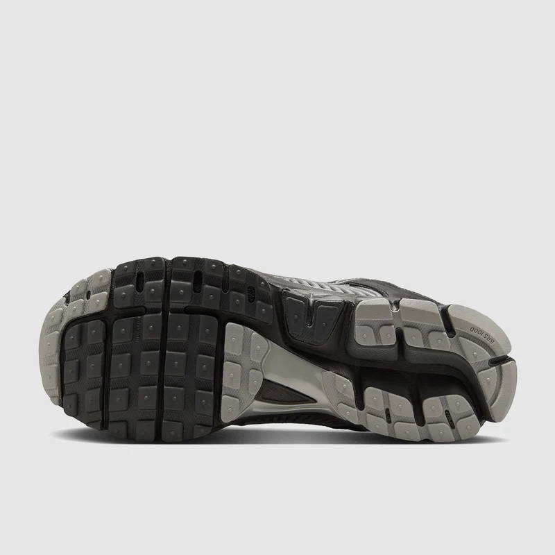 Nike Sportswear Zoom Vomero 5