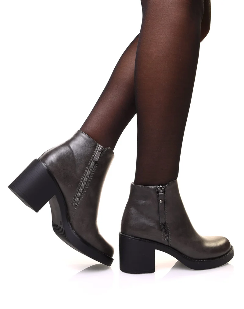 Bottines grises à talon mi haut