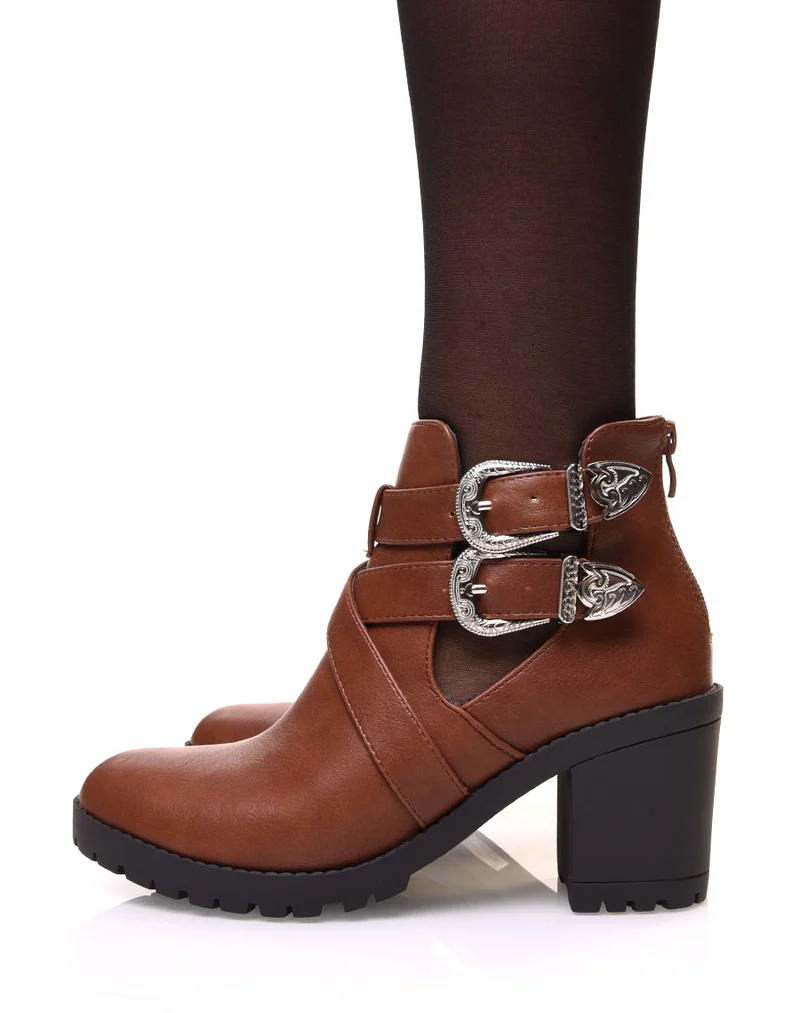 Bottines camelles ajourées à talons avec lanières entrelacées