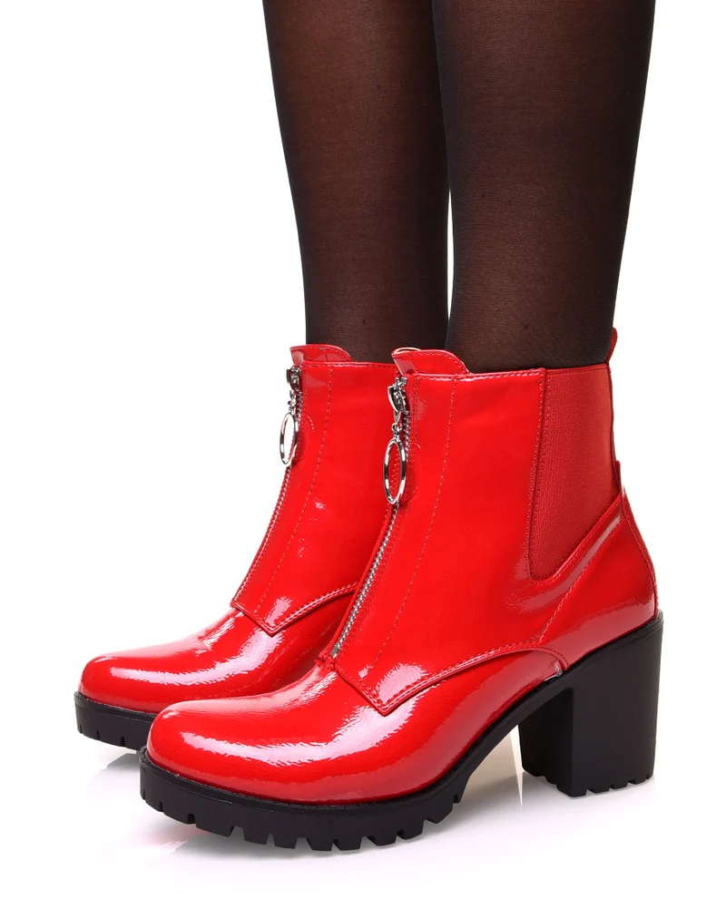 Bottines rouges vernies grainées à talon mi haut