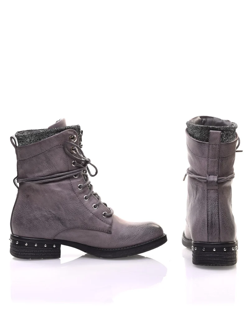 Chaussures montantes à lacets grises