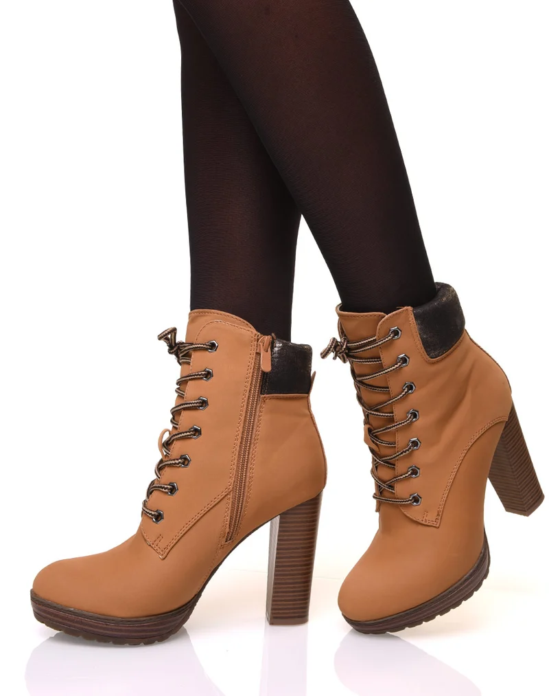 Bottines à lacets camelles à talons hauts