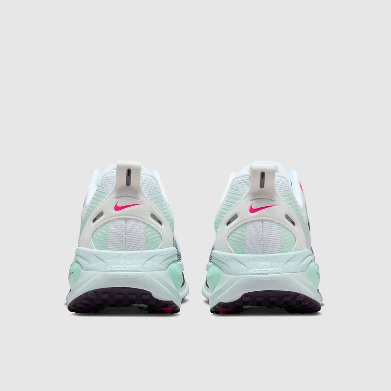Nike Vomero 18