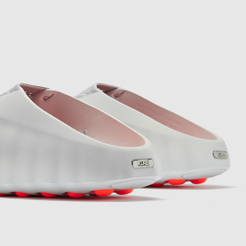 Nike Mind 001 Pregame Mules