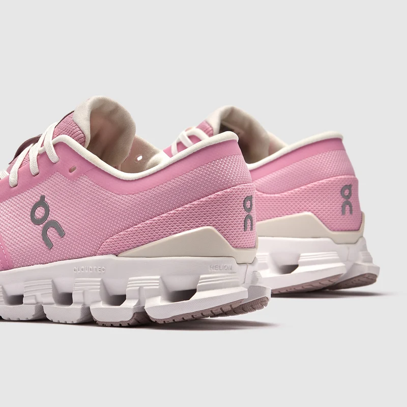 On Cloud X 4 pour Femme