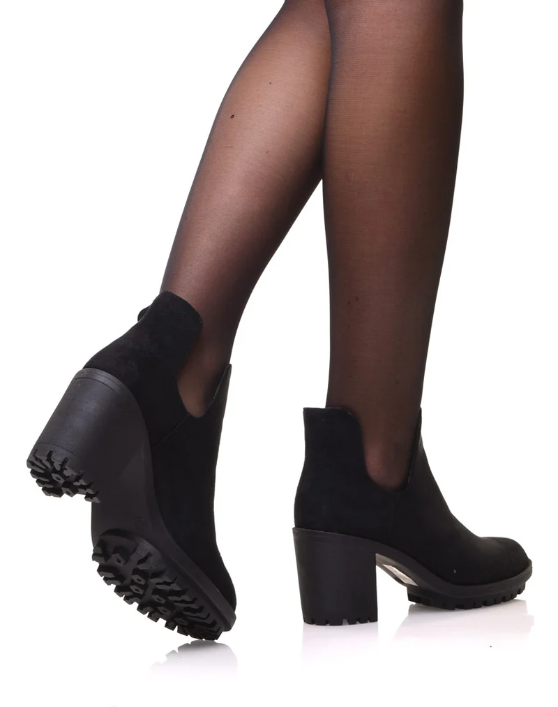 Bottines noires ajourées et semelle crantée