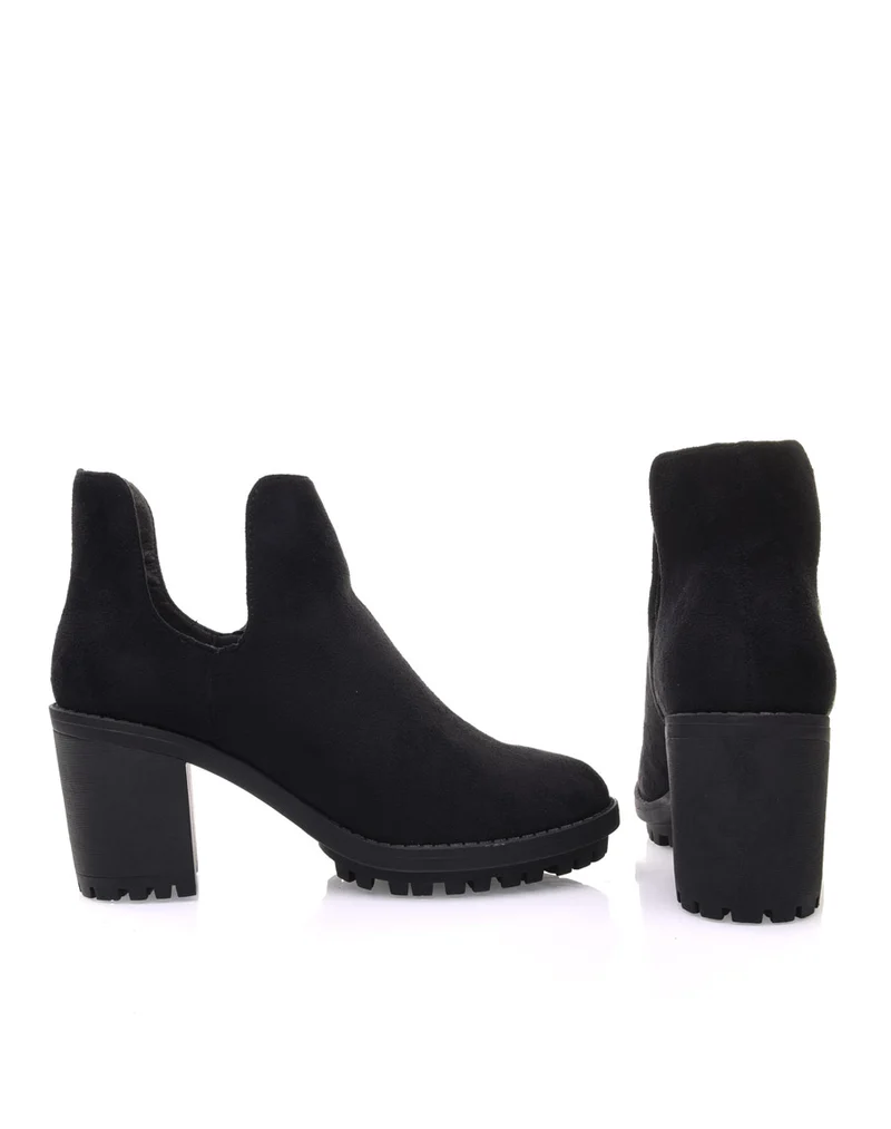 Bottines noires ajourées et semelle crantée