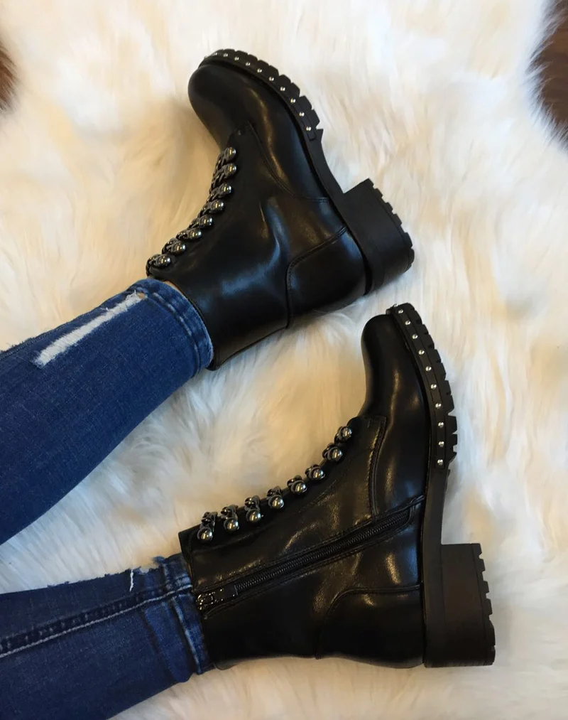 Bottines noires avec chaines