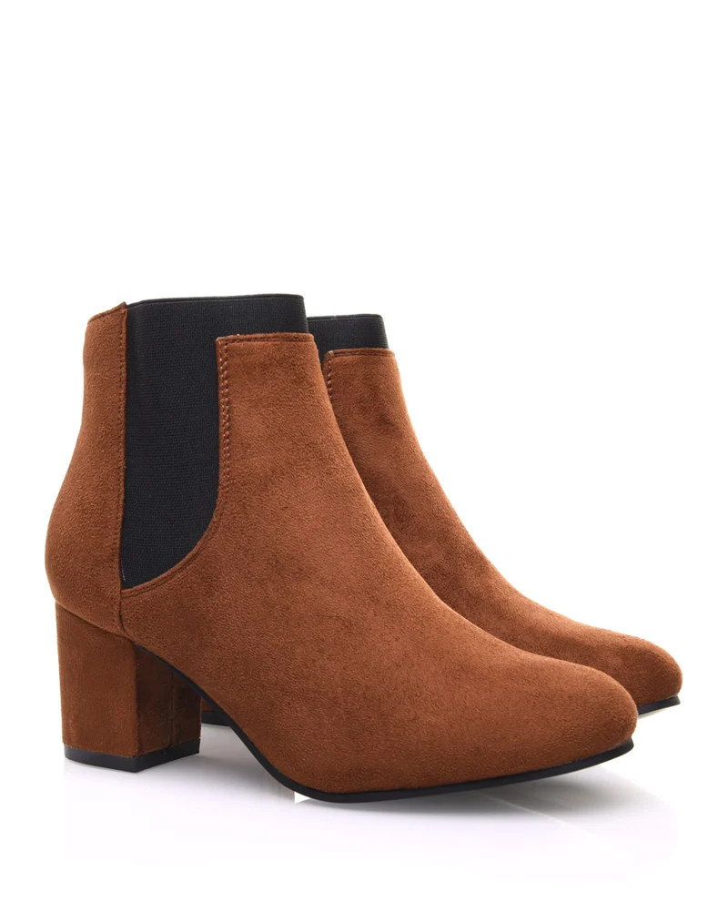 Chelsea boots camel entièrement en suédine talons mi haut