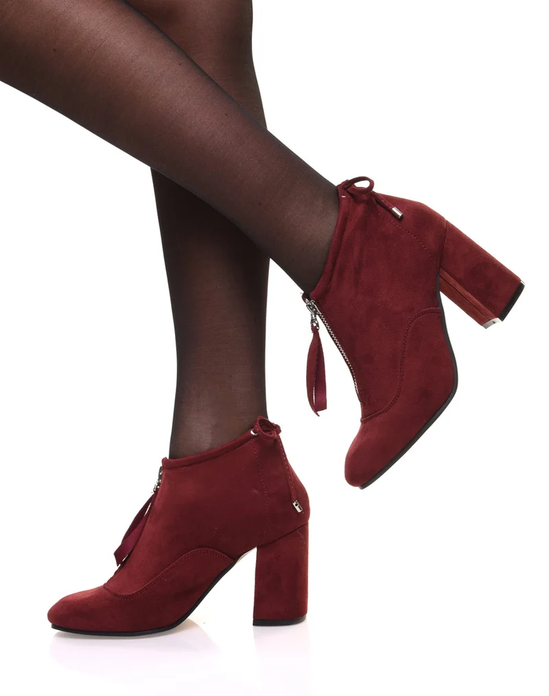 Bottines souples en suédine bordeaux à talons hauts