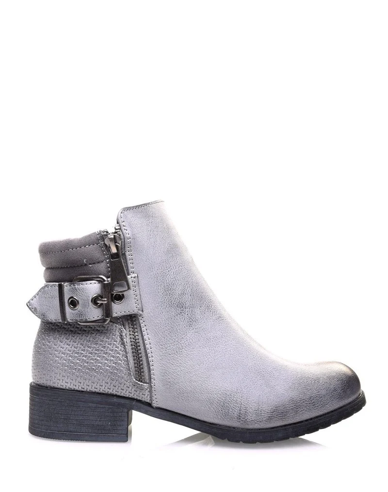 Bottines grises à talons et fermetures zippées