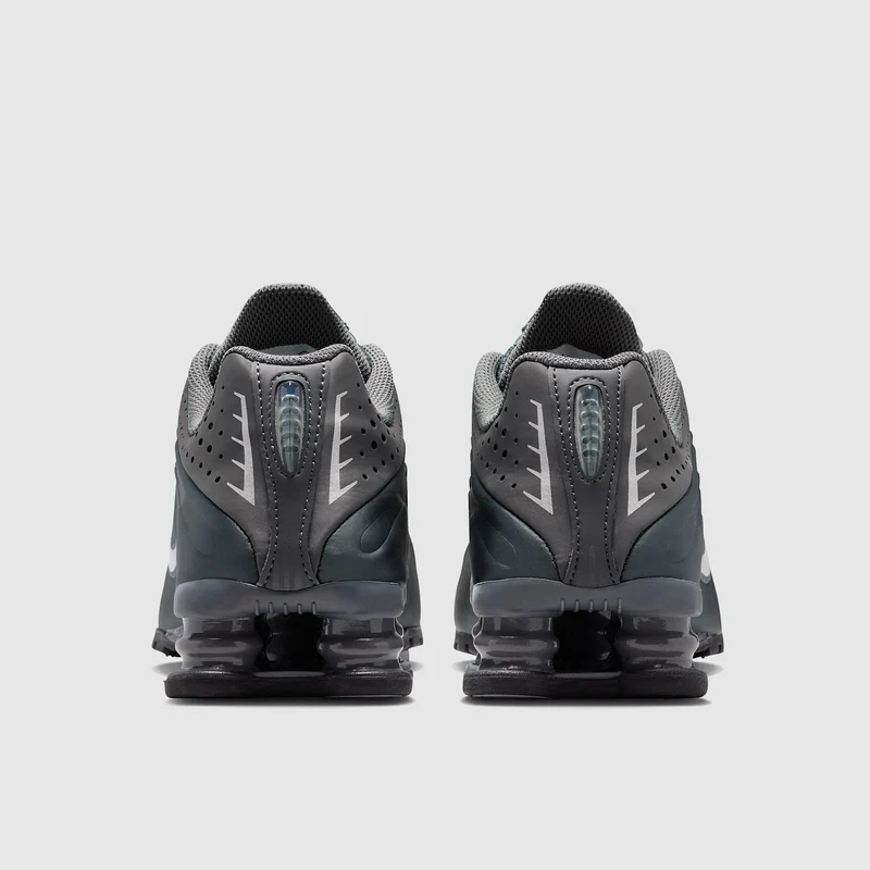 Nike Sportswear Shox R4 pour Enfant plus âgé