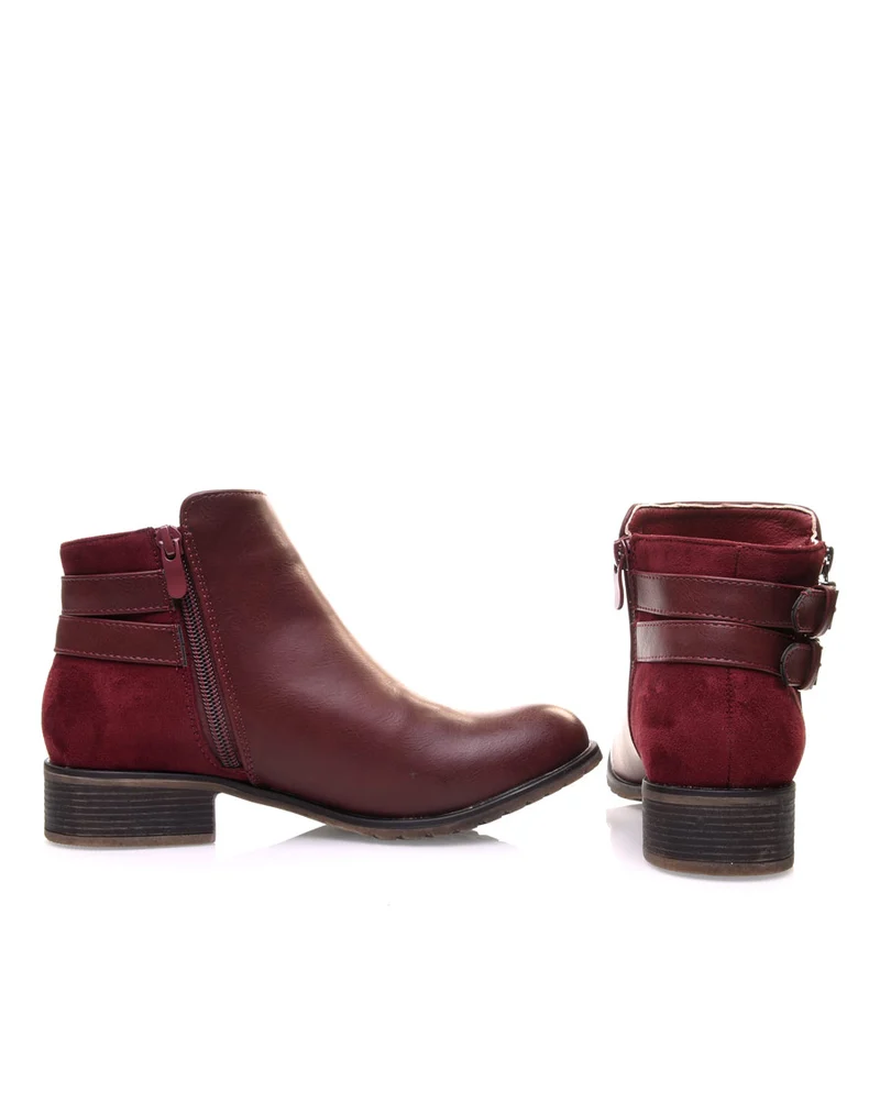 Bottines basses bordeaux à sangles argentées
