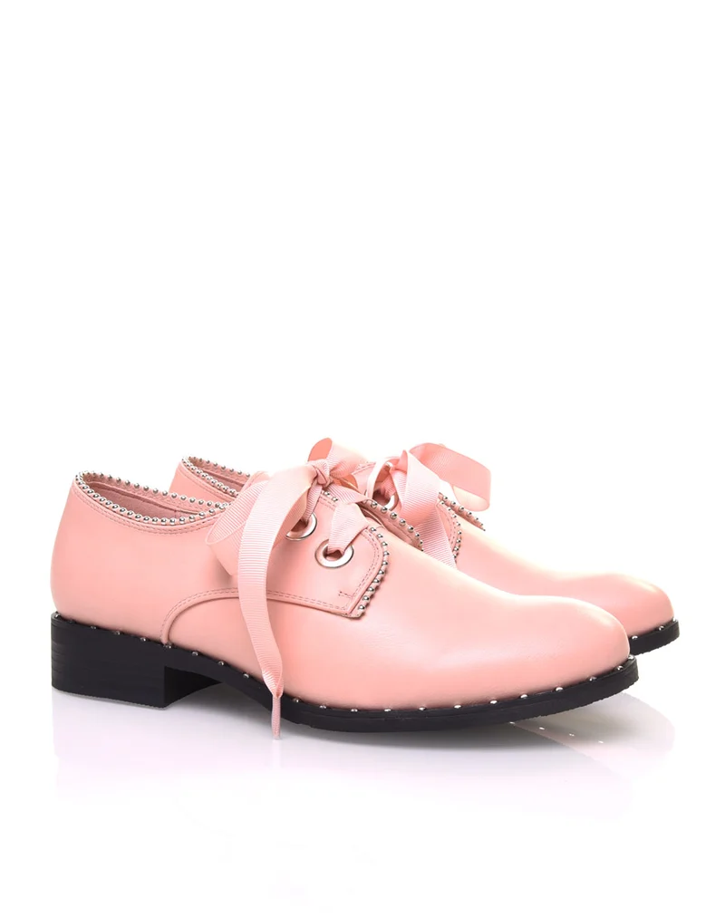 Derbies roses cloutés
