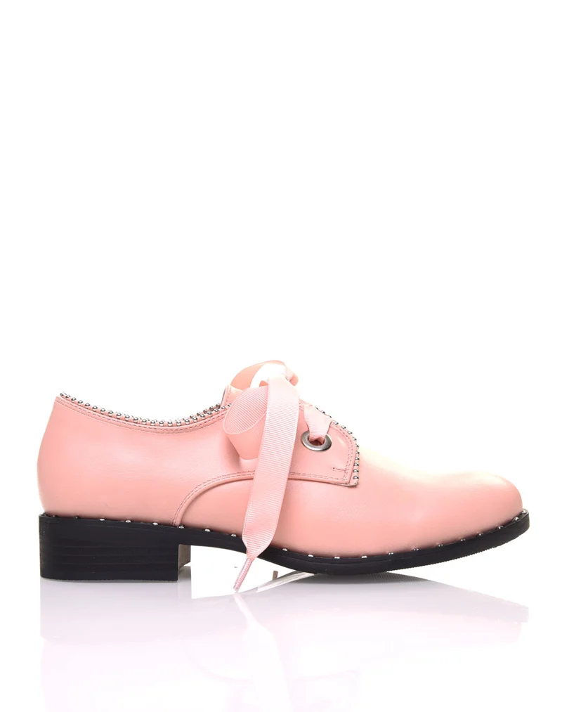 Derbies roses cloutés