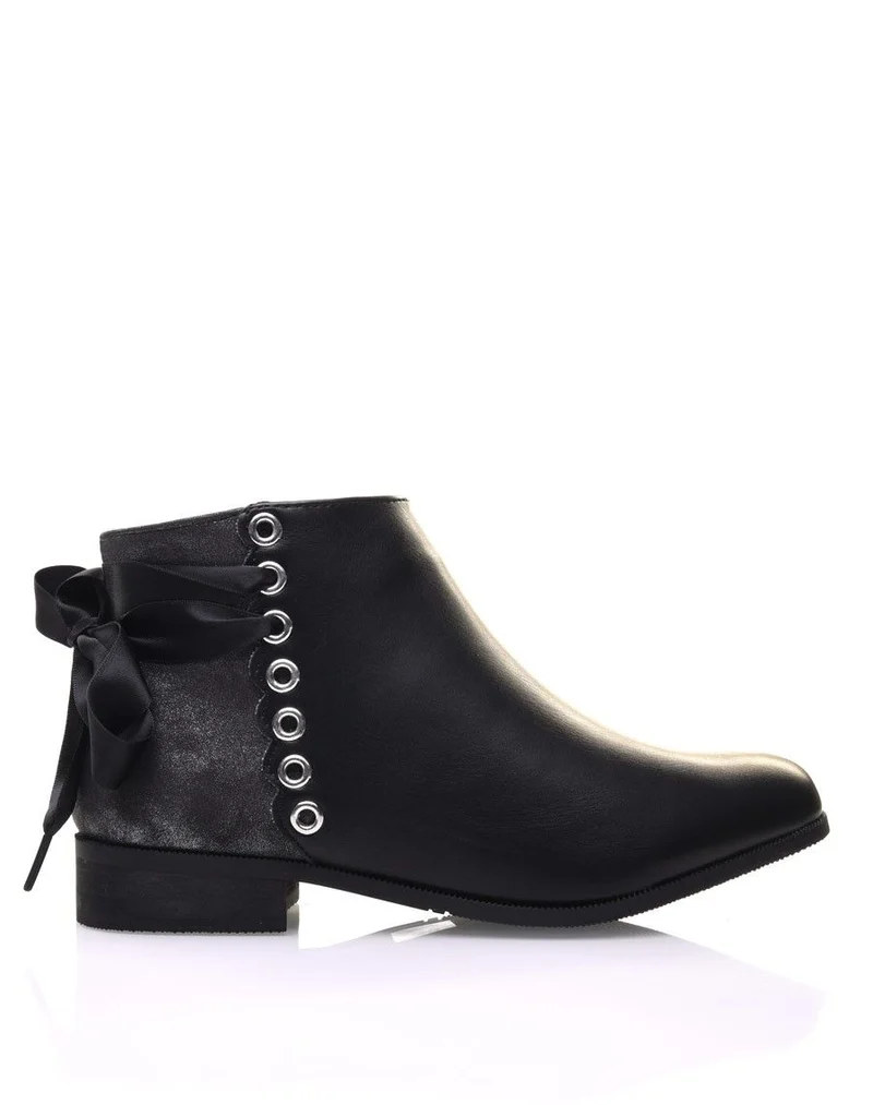 Bottines noires plates lacet décoratif en satin