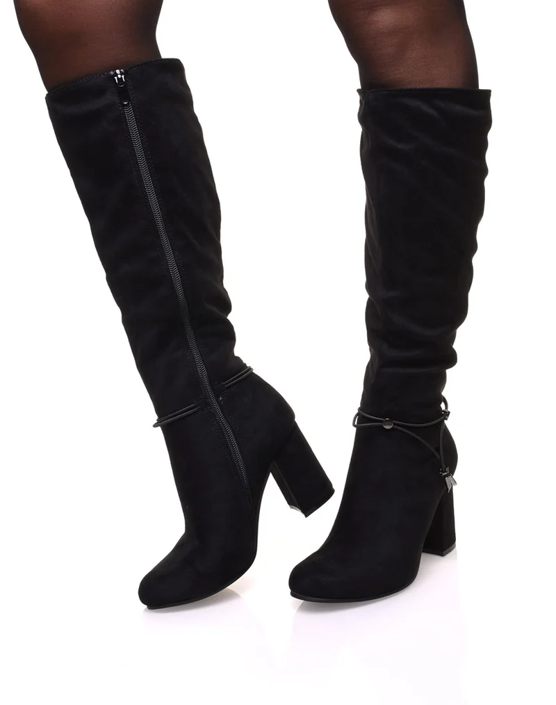 Bottes noires entièrement suédine fourrées